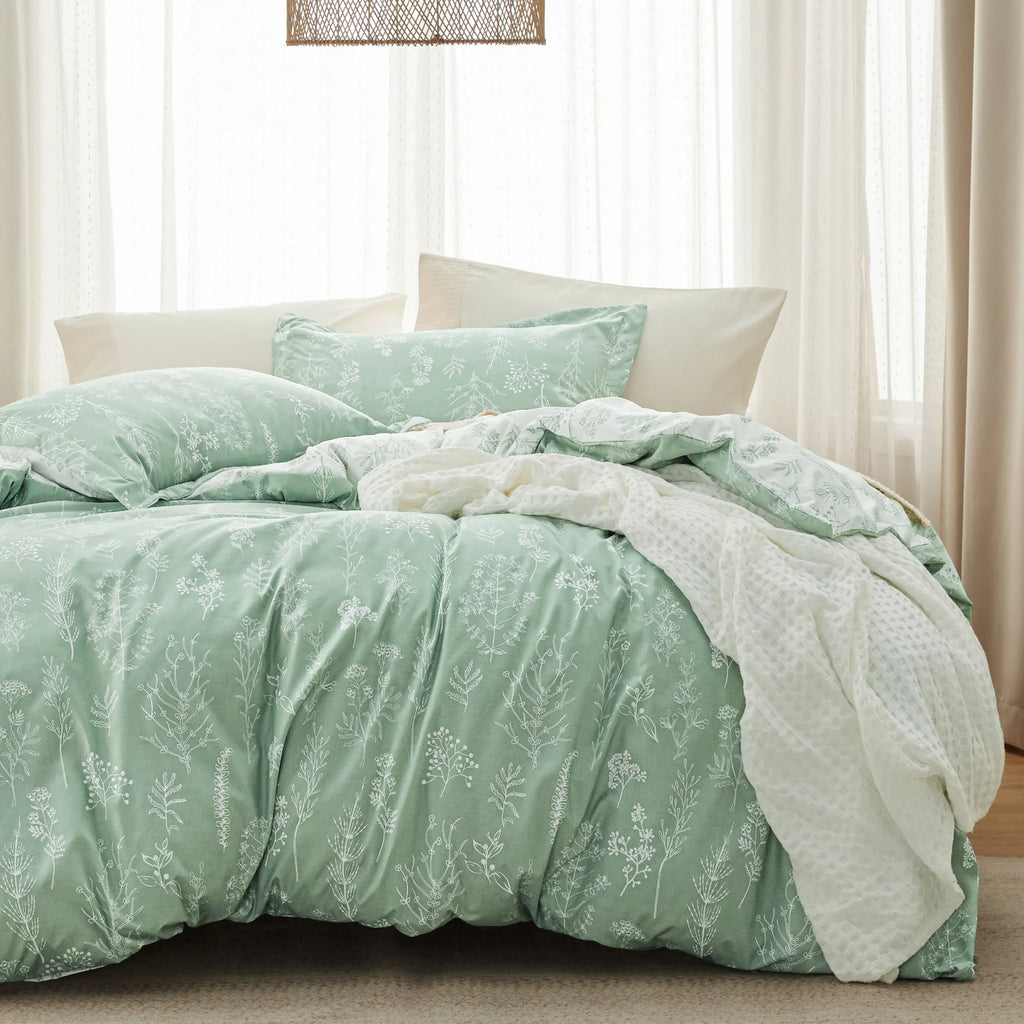 Down & Feather Comforter, Floral Set, Machine-Washable Care for Everyday Bedding and Comfortable Sleep, 7 Sizes and 13 Colors image 44