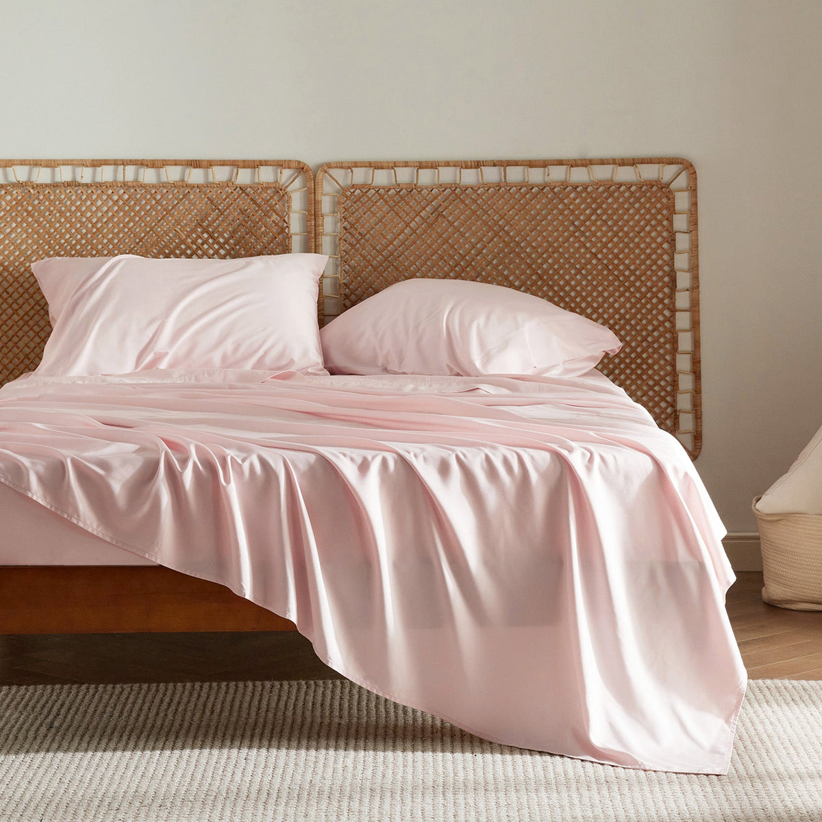 Bed Sheet Set, Rayon Derived from Bamboo, Cooling Comfort, Breathable Construction for Everyday Bedroom Comfort and Guest Rooms image 44