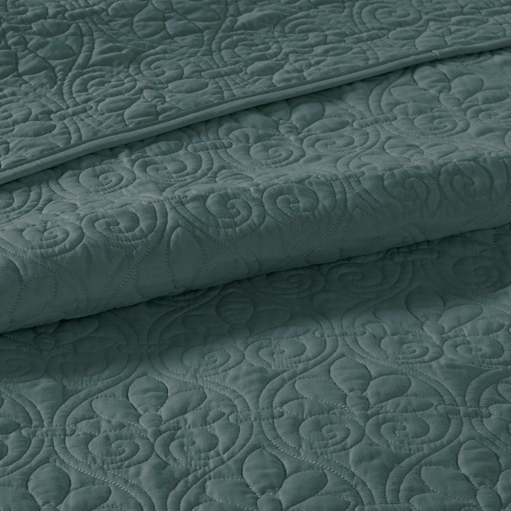 Cozy Throw Blanket, Quebec 3 Piece Reversible Quilt Set, Lightweight Design, Machine-Washable Care for Sofas, Beds and Relaxing at Home image 46