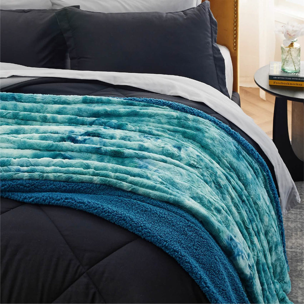 Cozy Throw Blanket, Faux Fur Sherpa Fleece for Sofas, Beds and Relaxing at Home, 4 Sizes and 10 Colors image 46