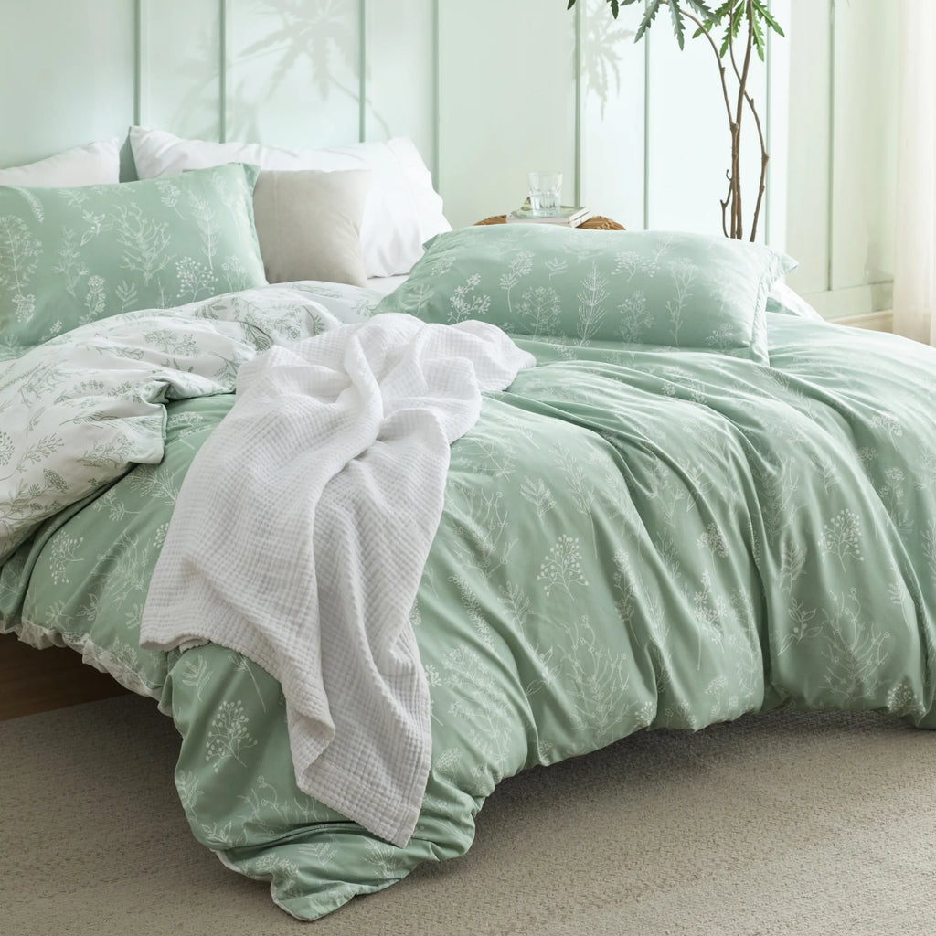 Down & Feather Comforter, Floral Set, Machine-Washable Care for Everyday Bedding and Comfortable Sleep, 7 Sizes and 13 Colors image 47