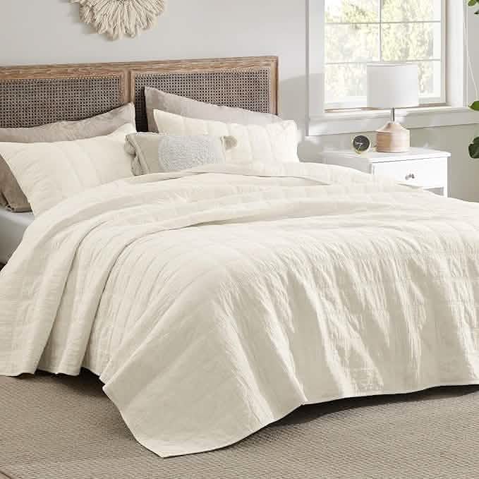 Cozy Throw Blanket, Voile Cotton Quilt Set, Lightweight Design, Breathable Construction for Sofas, Beds and Relaxing at Home image 47