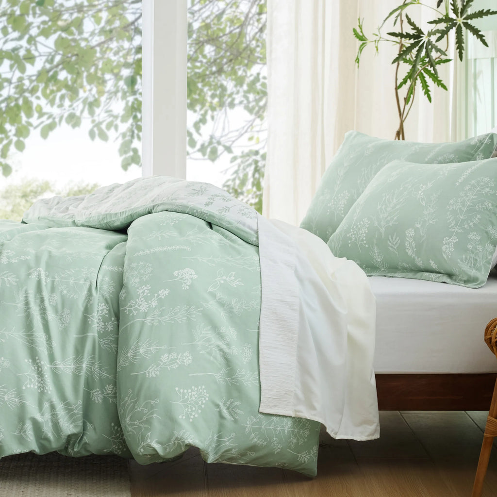 Down & Feather Comforter, Floral Set, Machine-Washable Care for Everyday Bedding and Comfortable Sleep, 7 Sizes and 13 Colors image 48