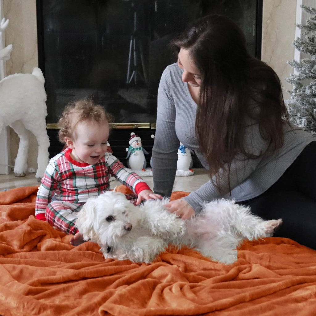 Cozy Throw Blanket, Flannel Fleece 300gsm, Lightweight Design for Living Rooms, Bedrooms and Everyday Lounging, 4 Sizes and 29 Colors image 48