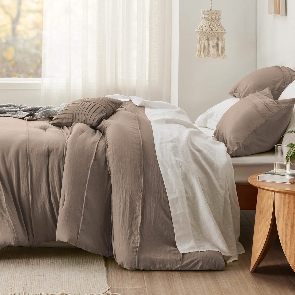Bed Comforter, Pinch Pleat Set for Year-Round Bedroom Comfort and Restful Sleep, 5 Sizes and 19 Colors image 48