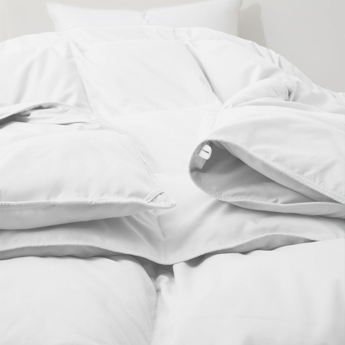 Down & Feather Comforter, Goose, Lightweight Design, Machine-Washable Care for Everyday Bedding and Comfortable Sleep, 4 Sizes and 8 Colors image 49