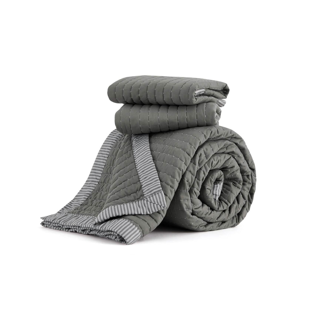 Cozy Throw Blanket, Corduroy Pattern Quilt Set, Breathable Construction for Living Rooms, Bedrooms and Everyday Lounging image 49