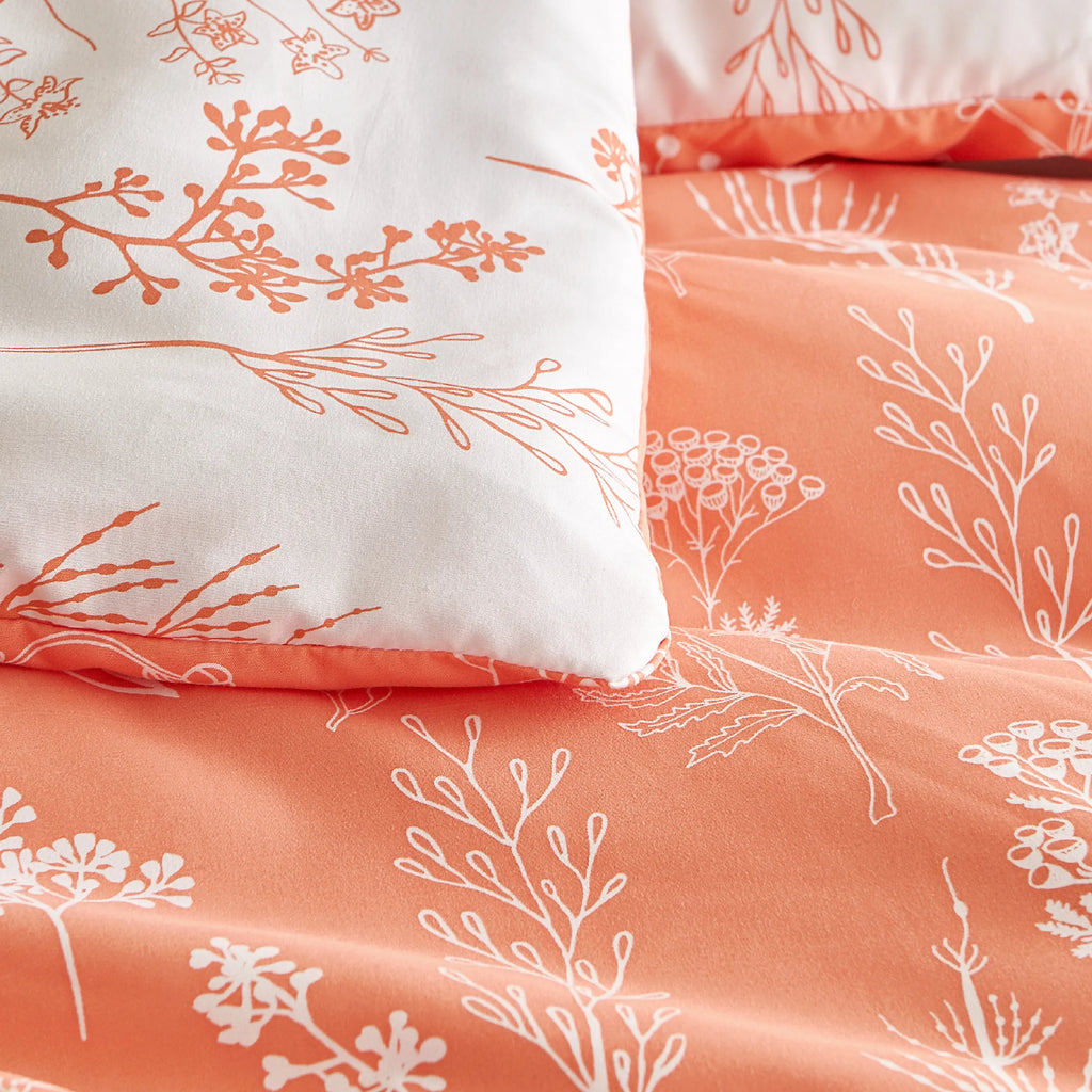 Down & Feather Comforter, Floral Set, Machine-Washable Care for Everyday Bedding and Comfortable Sleep, 7 Sizes and 13 Colors image 52