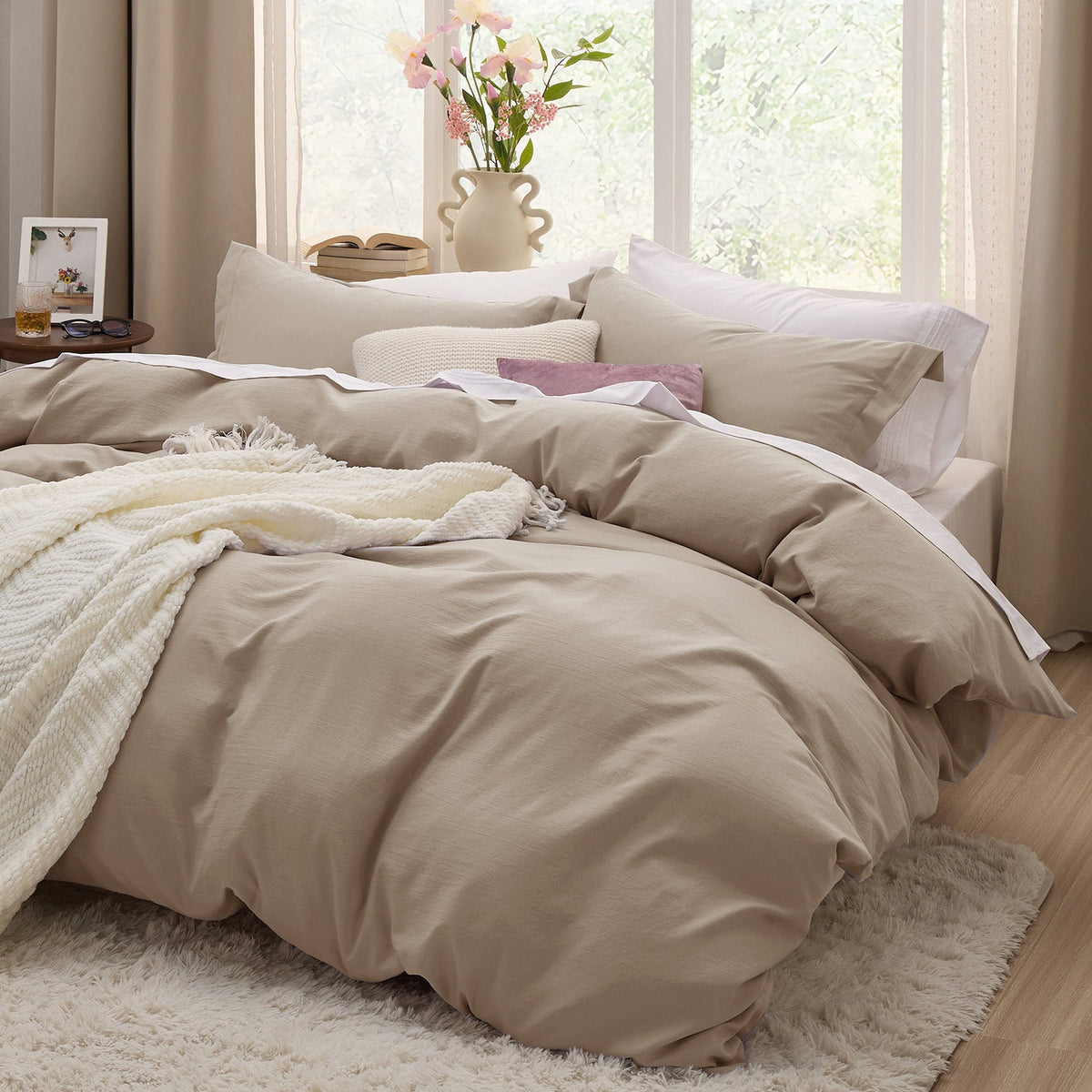 Duvet Cover Set, Ultra Soft Hypoallergenic Microfiber, Lightweight Design for Guest Rooms and Everyday Bedroom Styling image 56