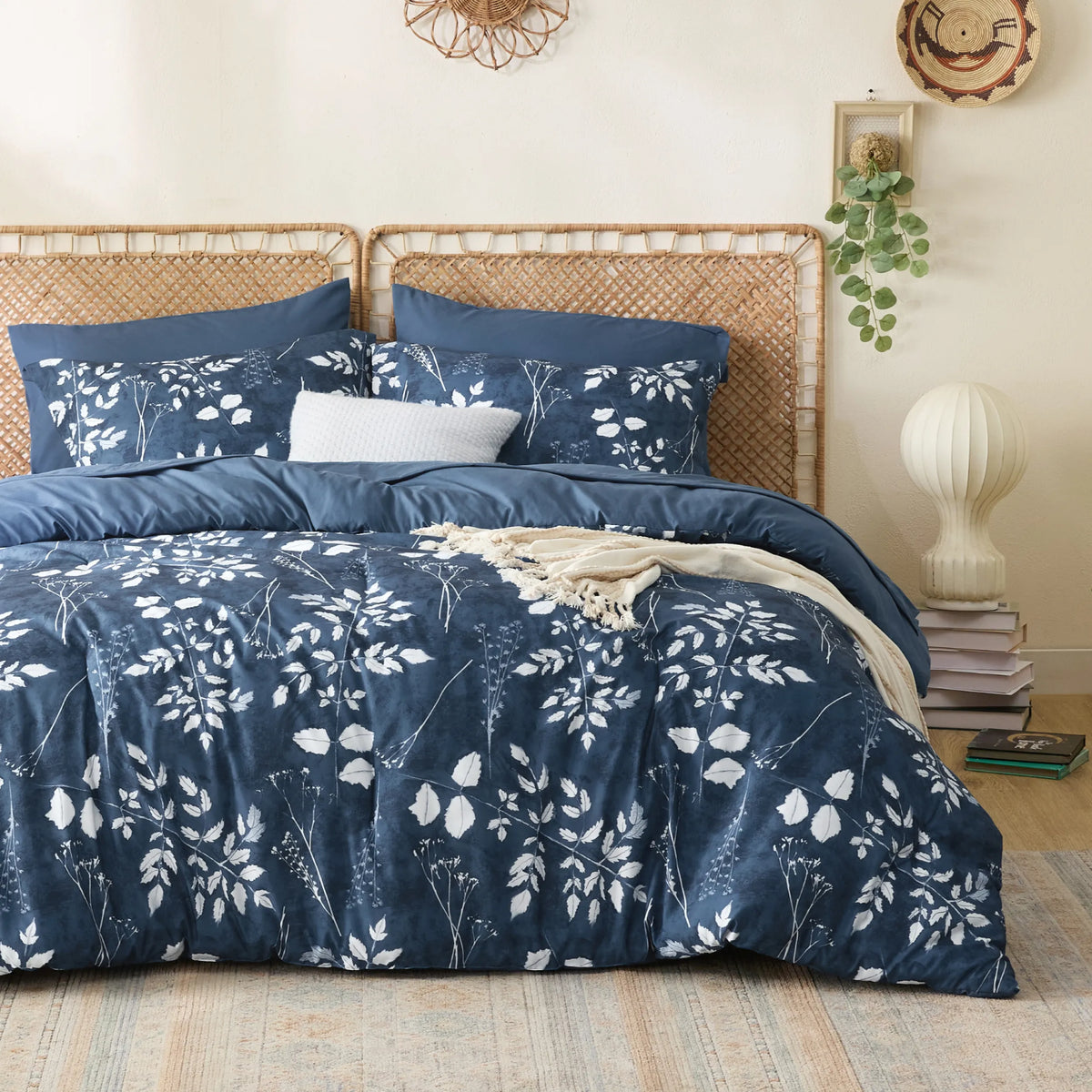 Bed Comforter, Elegant Floral Sets for Everyday Bedding and Comfortable Sleep, 4 Sizes and 15 Colors image 56