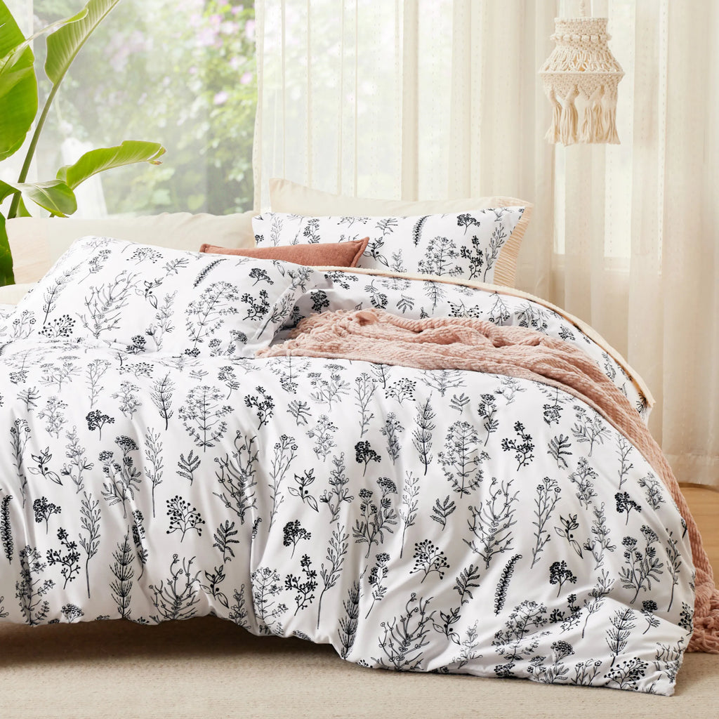 Down & Feather Comforter, Floral Set, Machine-Washable Care for Everyday Bedding and Comfortable Sleep, 7 Sizes and 13 Colors image 56