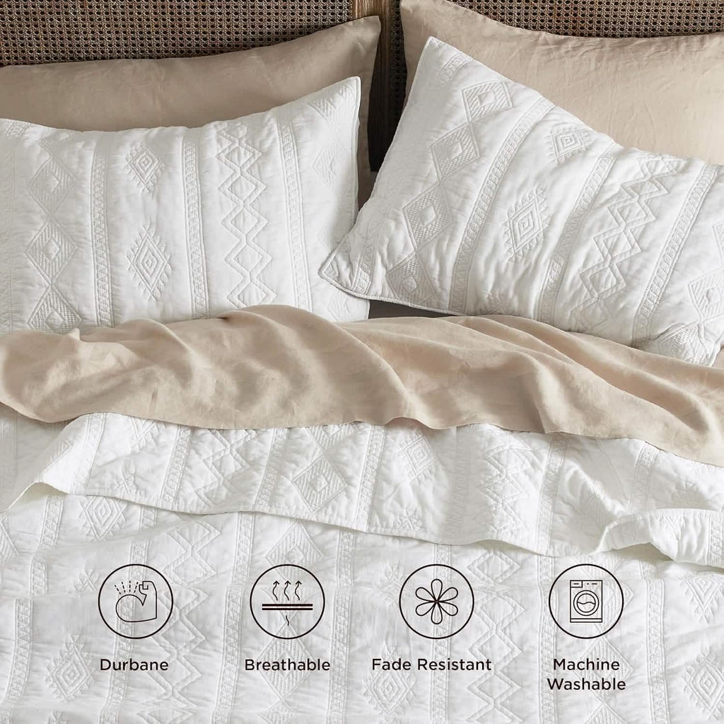 Cozy Throw Blanket, Voile Cotton Quilt Set, Lightweight Design, Breathable Construction for Sofas, Beds and Relaxing at Home image 57