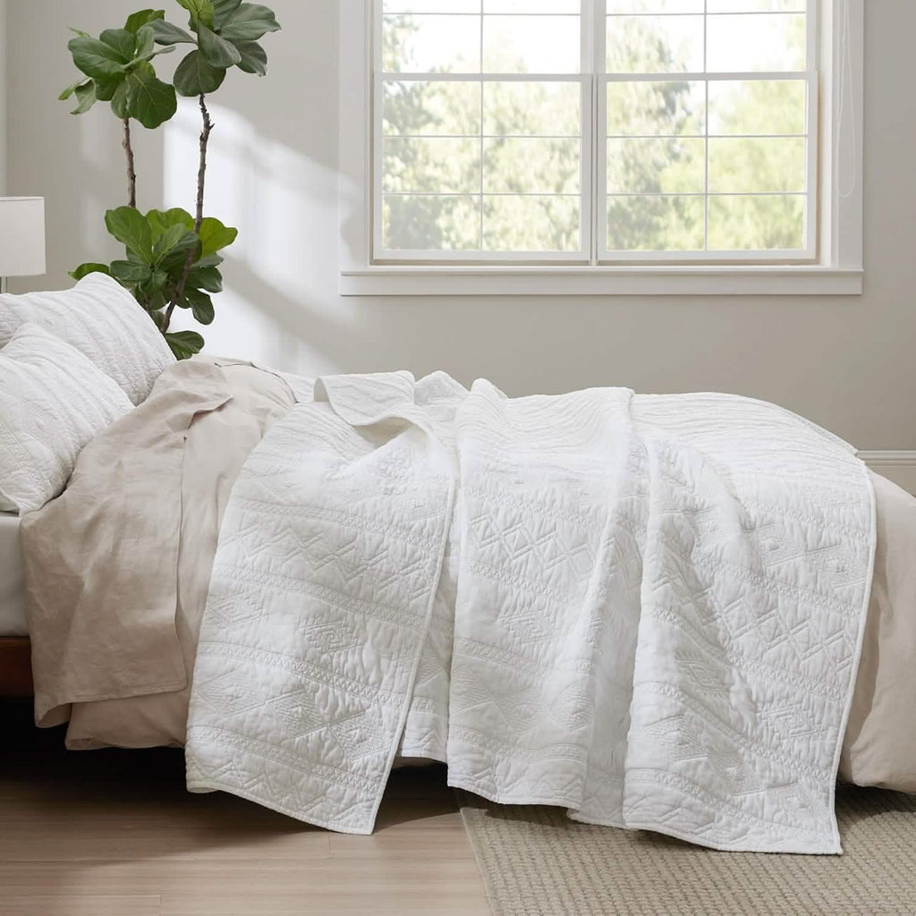 Cozy Throw Blanket, Voile Cotton Quilt Set, Lightweight Design, Breathable Construction for Sofas, Beds and Relaxing at Home image 58