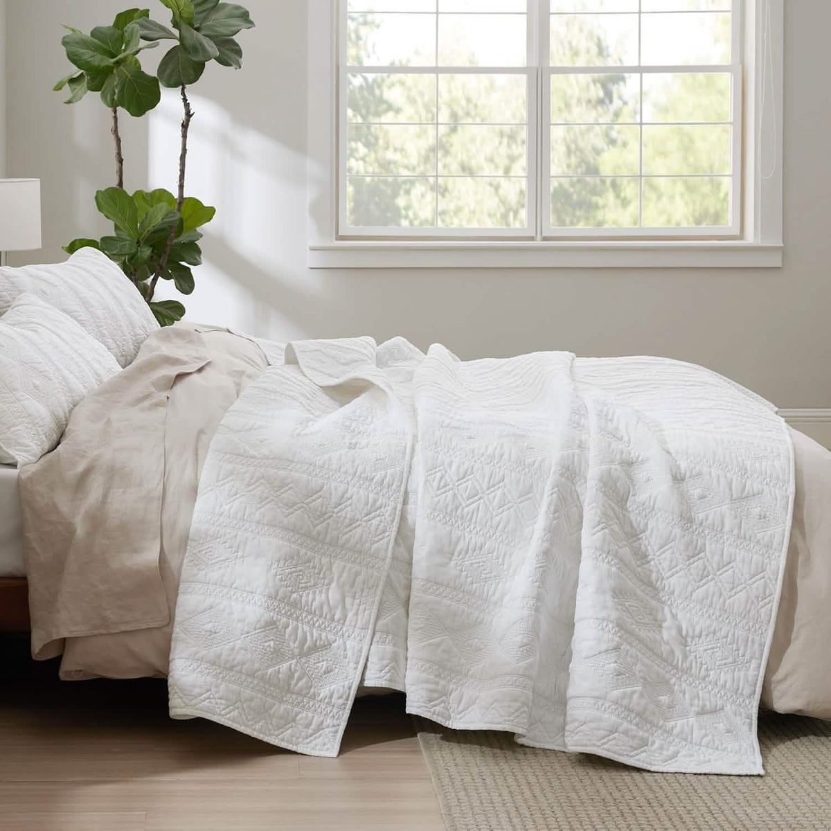Cozy Throw Blanket, Voile Cotton Quilt Set, Lightweight Design, Breathable Construction for Sofas, Beds and Relaxing at Home image 58
