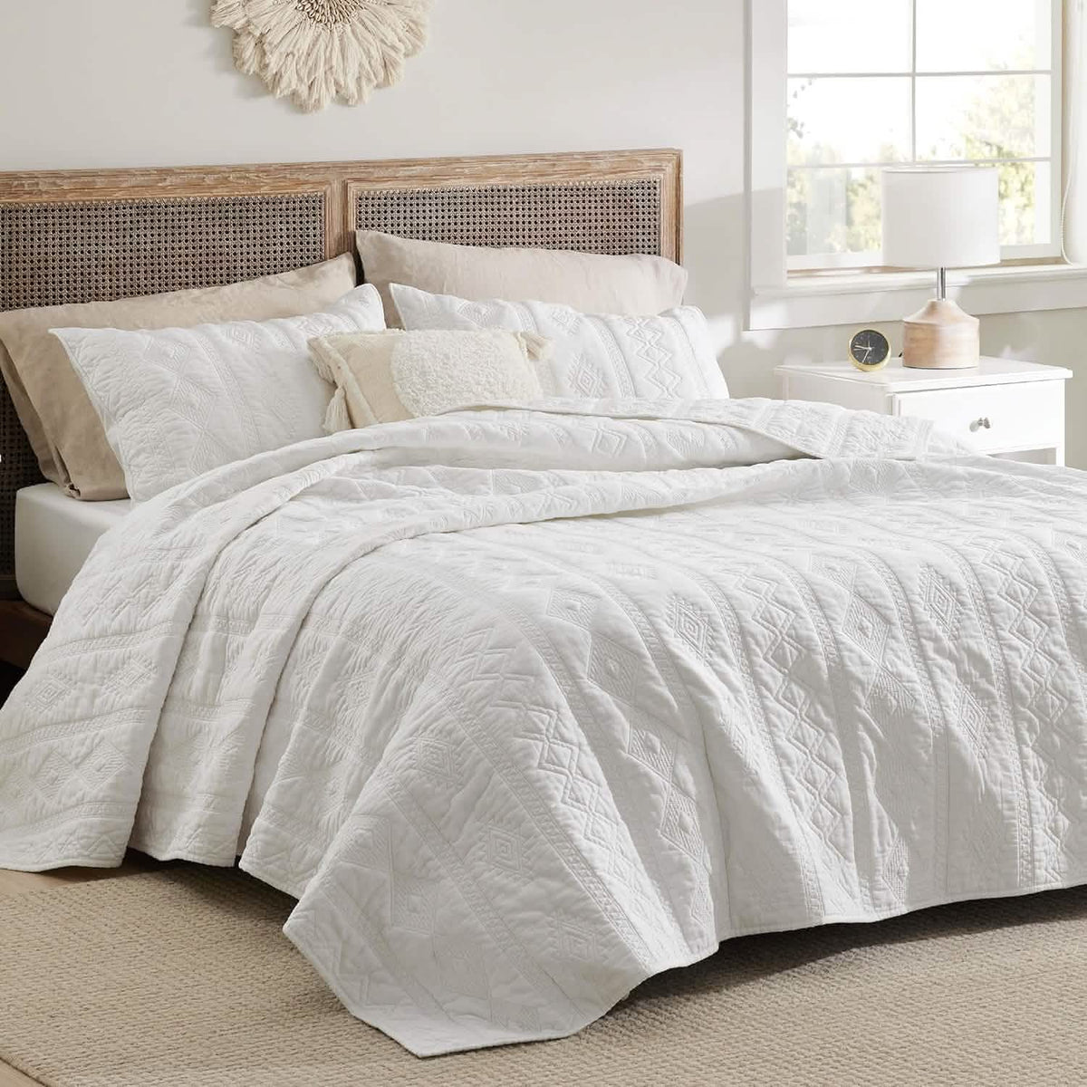 Cozy Throw Blanket, Voile Cotton Quilt Set, Lightweight Design, Breathable Construction for Sofas, Beds and Relaxing at Home image 59