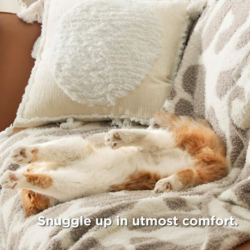 Cozy Throw Blanket, Feather Yarn, Lightweight Design, Machine-Washable Care for Sofas, Beds and Relaxing at Home, 2 Sizes and 12 Colors image 59