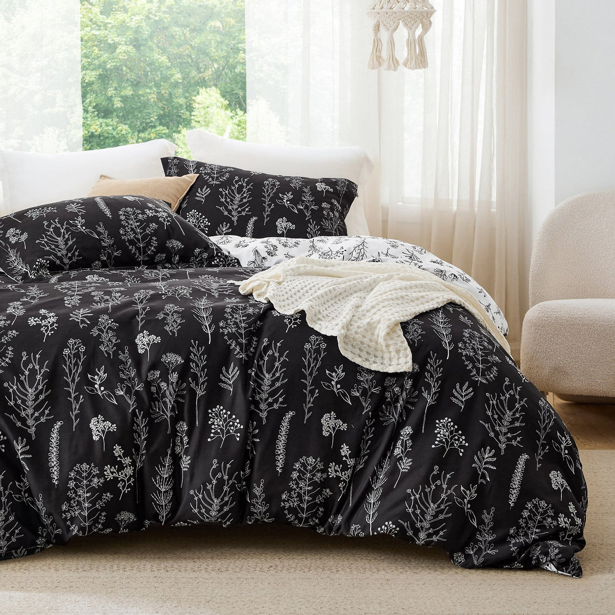 Duvet Cover Set, Reversible Floral Print, Breathable Construction for Bedroom Bedding Refresh and Everyday Comfort, 4 Sizes and 13 Colors image 59