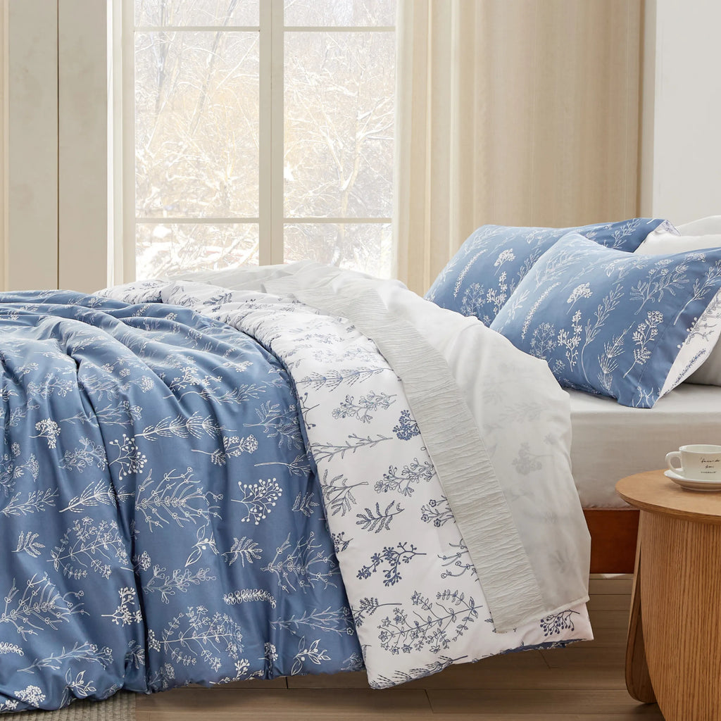 Down & Feather Comforter, Reversible Floral Print Set, Machine-Washable Care for Everyday Bedding and Comfortable Sleep image 60