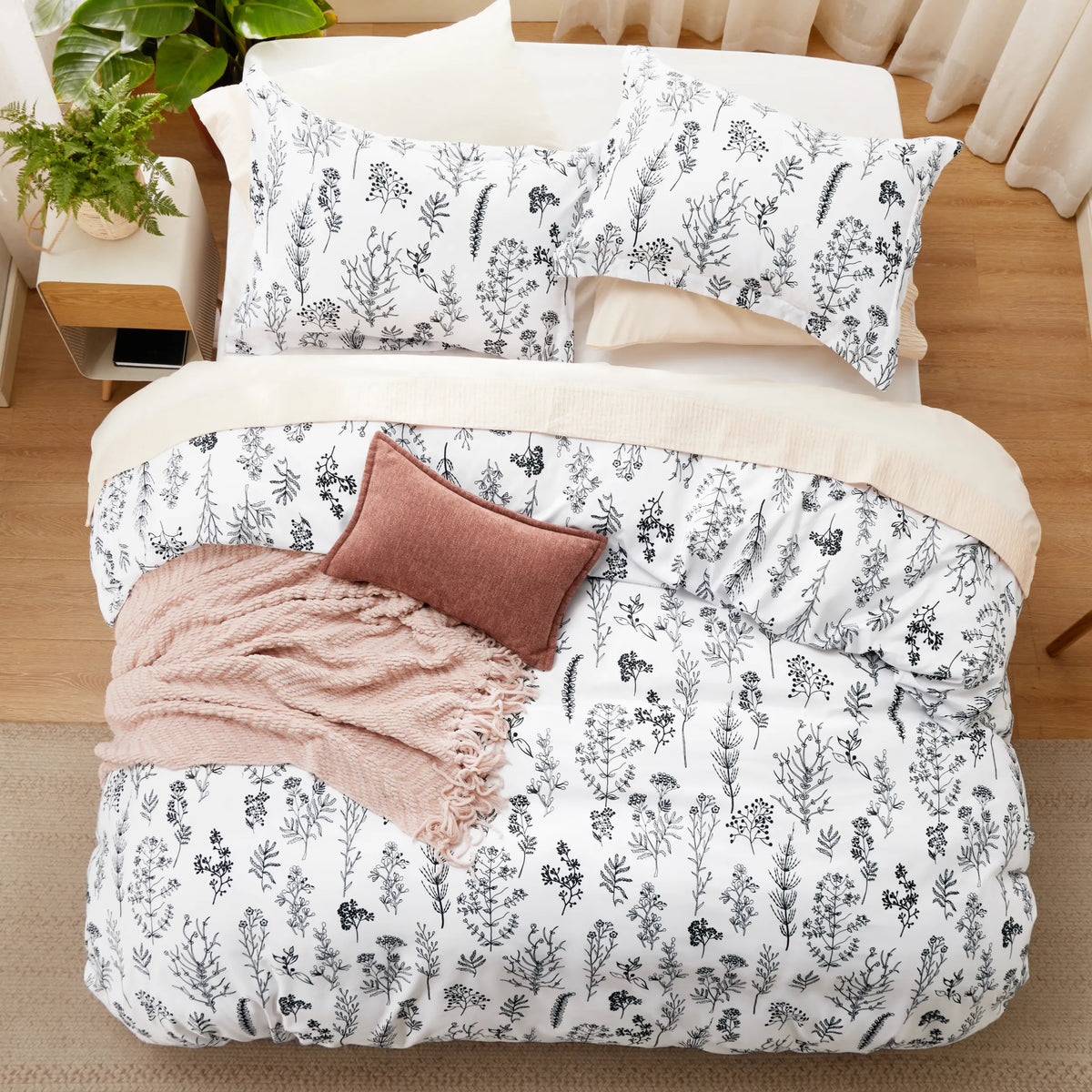 Down & Feather Comforter, Floral Set, Machine-Washable Care for Everyday Bedding and Comfortable Sleep, 7 Sizes and 13 Colors image 60