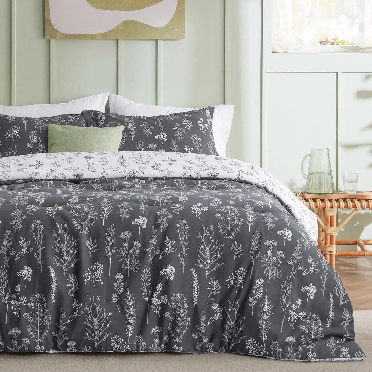 Down & Feather Comforter, Reversible Floral Print Set, Machine-Washable Care for Everyday Bedding and Comfortable Sleep image 62