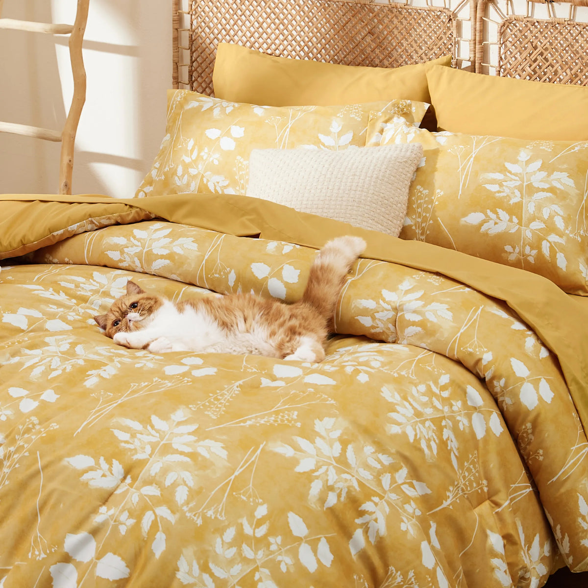 Bed Comforter, Elegant Floral Sets for Everyday Bedding and Comfortable Sleep, 4 Sizes and 15 Colors image 63