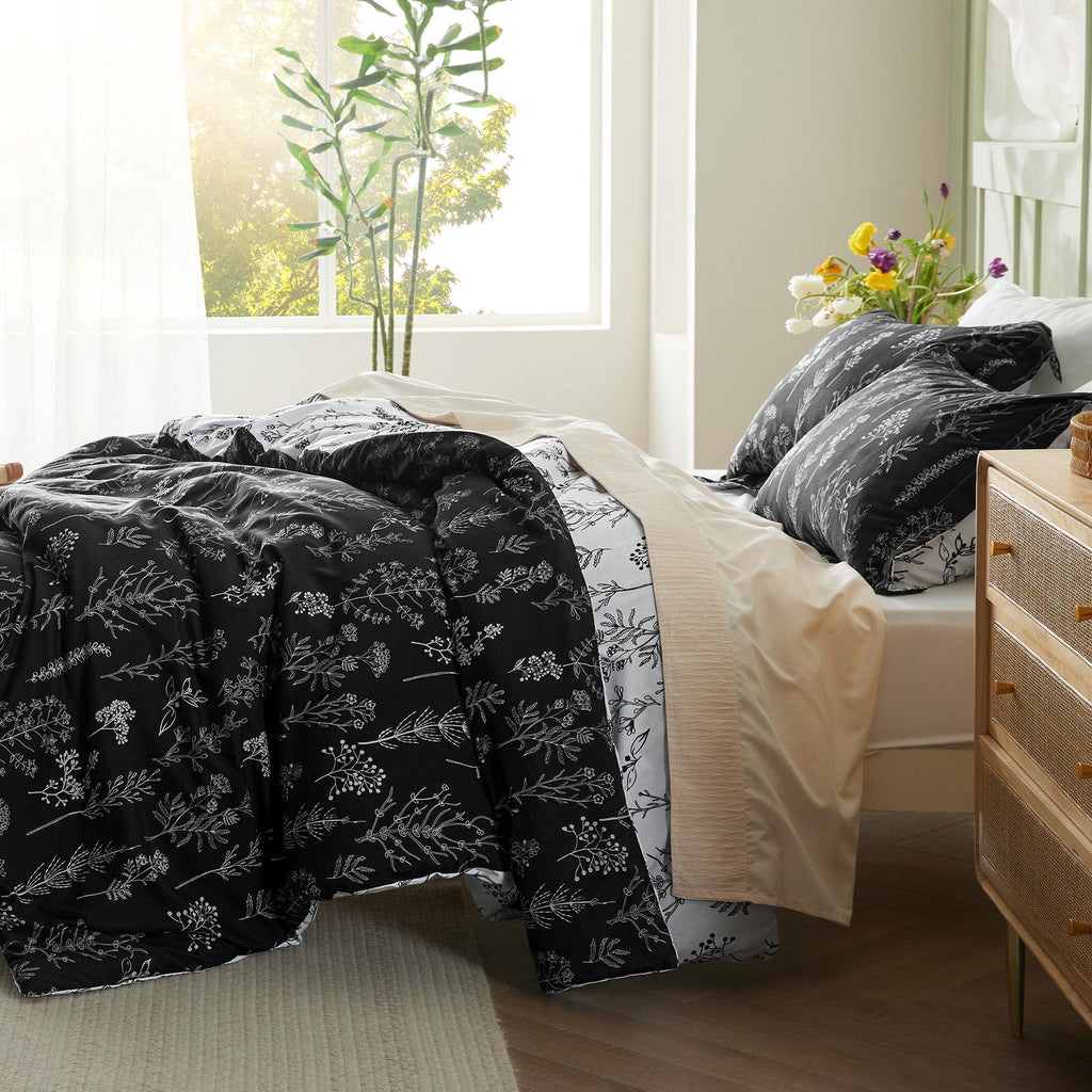 Duvet Cover Set, Reversible Floral Print, Breathable Construction for Bedroom Bedding Refresh and Everyday Comfort, 4 Sizes and 13 Colors image 63
