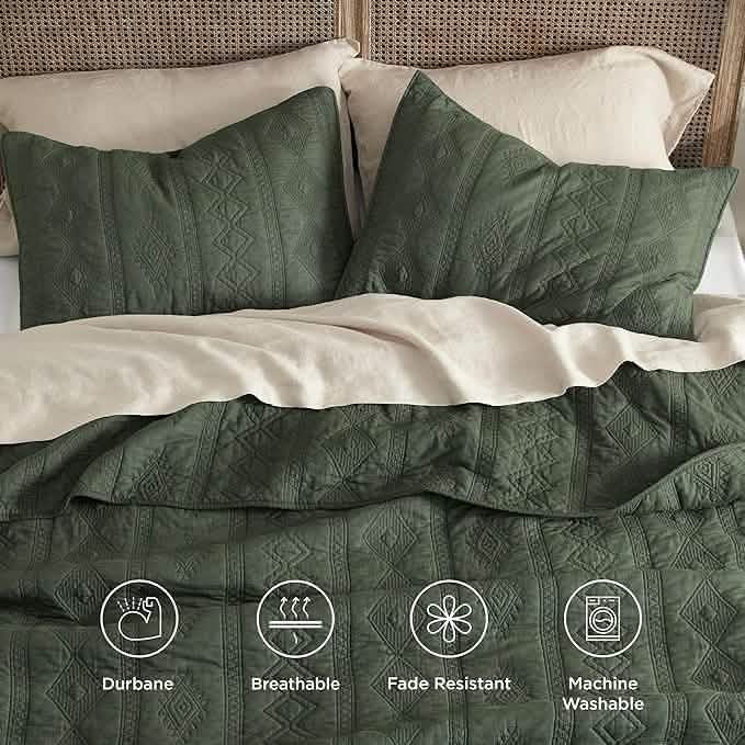 Cozy Throw Blanket, Voile Cotton Quilt Set, Lightweight Design, Breathable Construction for Sofas, Beds and Relaxing at Home image 63