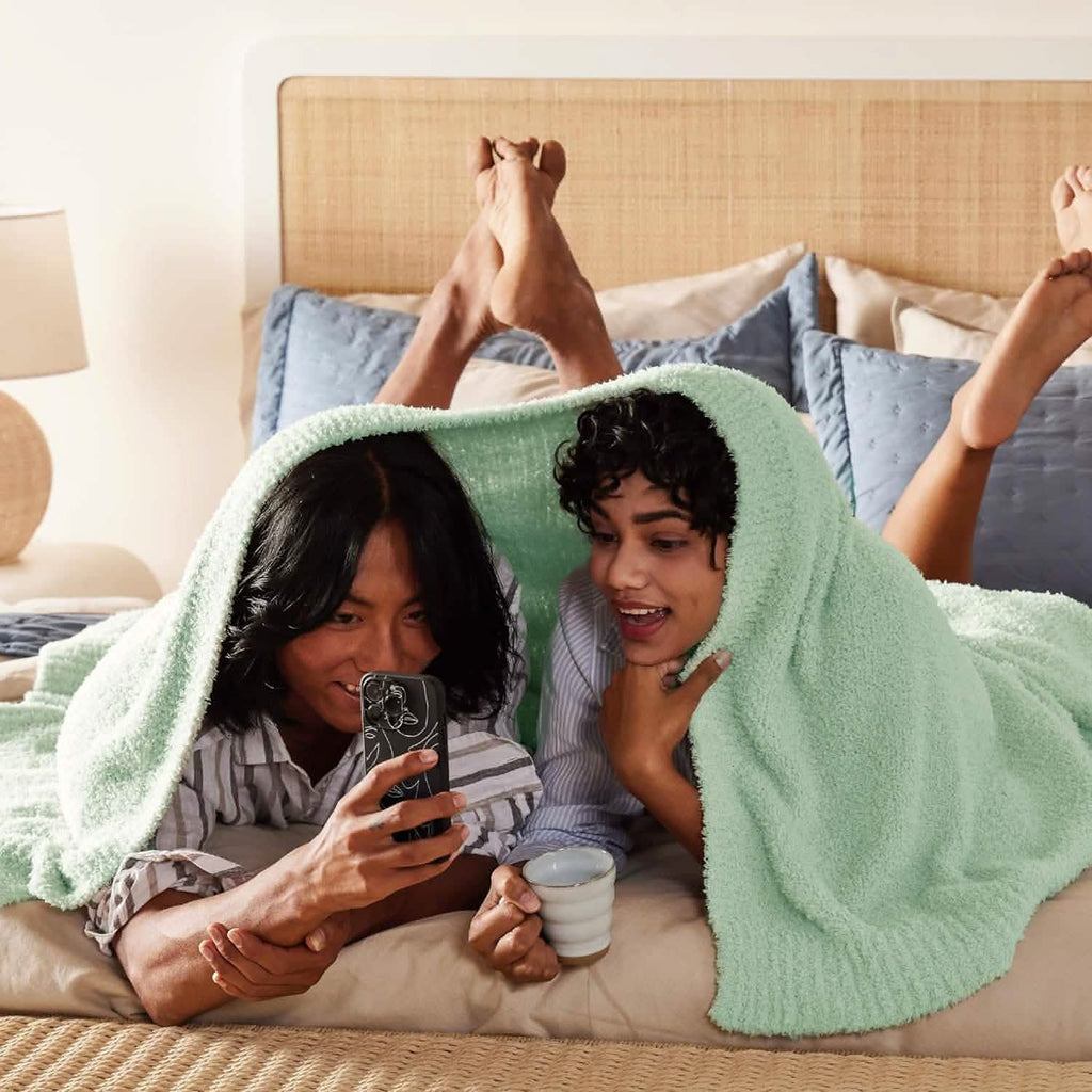 Cozy Throw Blanket, Feather Yarn, Lightweight Design, Machine-Washable Care for Sofas, Beds and Relaxing at Home, 2 Sizes and 12 Colors image 64
