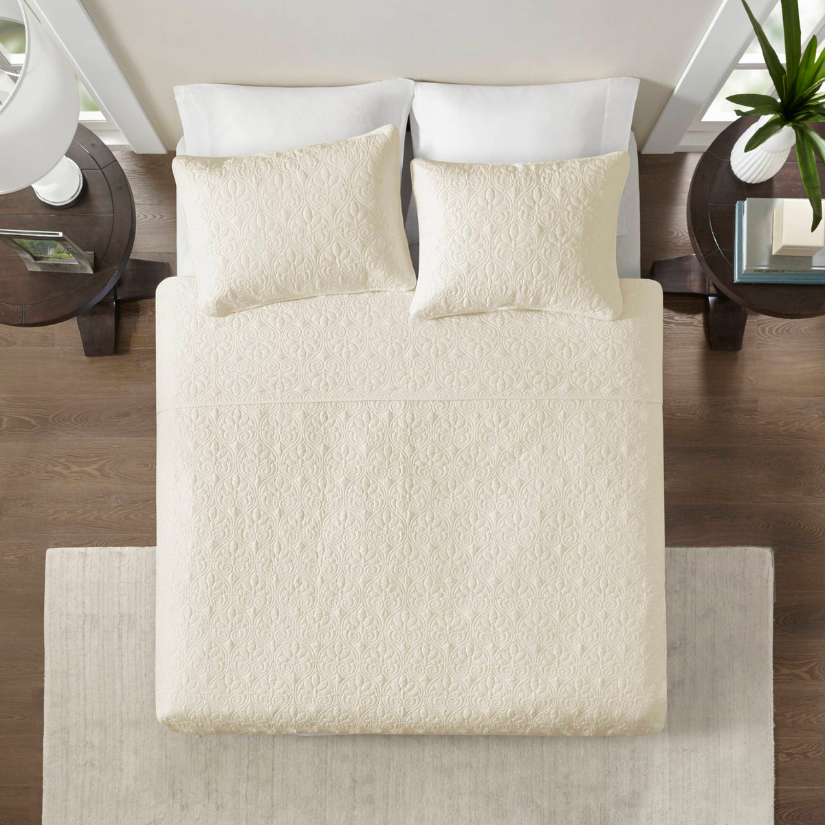 Cozy Throw Blanket, Quebec 3 Piece Reversible Quilt Set, Lightweight Design, Machine-Washable Care for Sofas, Beds and Relaxing at Home image 64