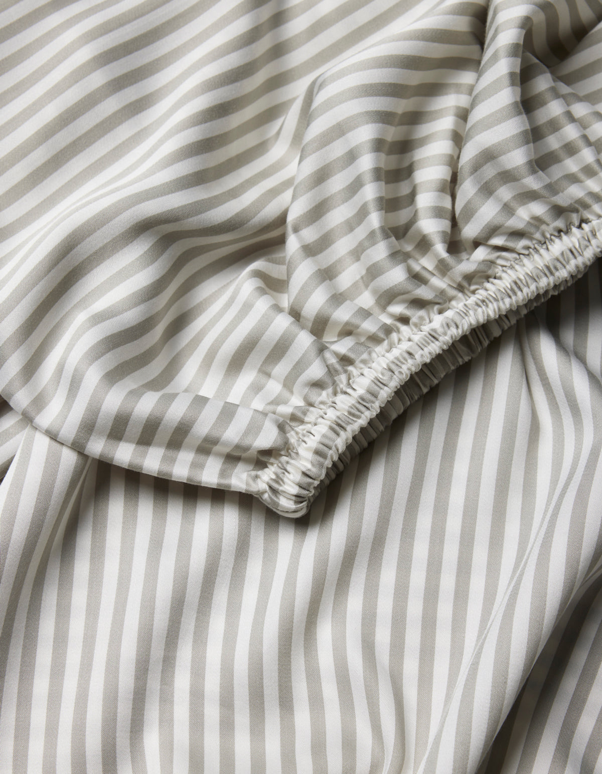Fitted Sheet, Bamboo, Breathable Construction for Bedroom Comfort, Bed Layering and Everyday Sleep, 6 Sizes and 23 Colors image 64