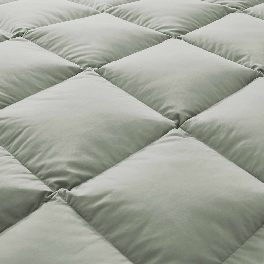 Down & Feather Comforter, Goose, Lightweight Design, Machine-Washable Care for Everyday Bedding and Comfortable Sleep, 4 Sizes and 8 Colors image 65