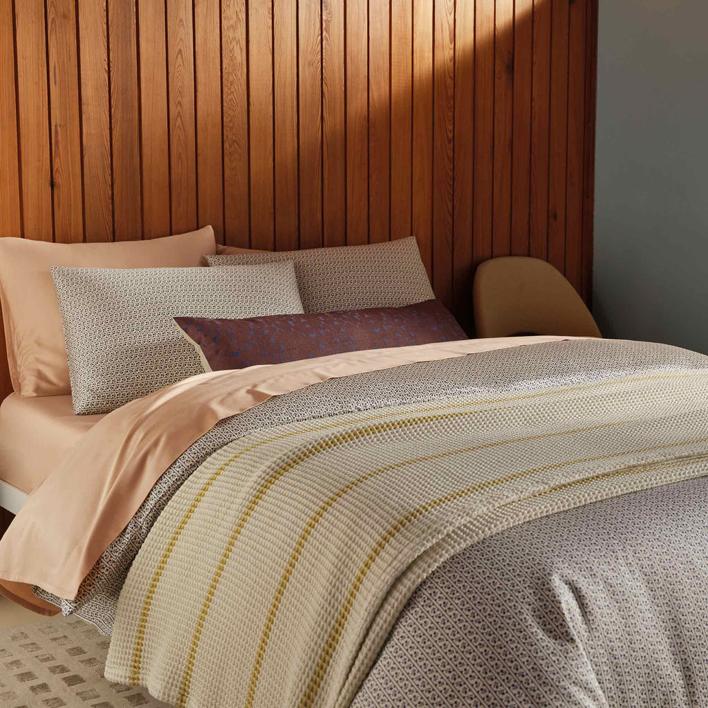 Cozy Throw Blanket, Dreamweave Waffle Bed Last Call, Cooling Comfort, Breathable Construction for Sofas, Beds and Relaxing at Home image 65