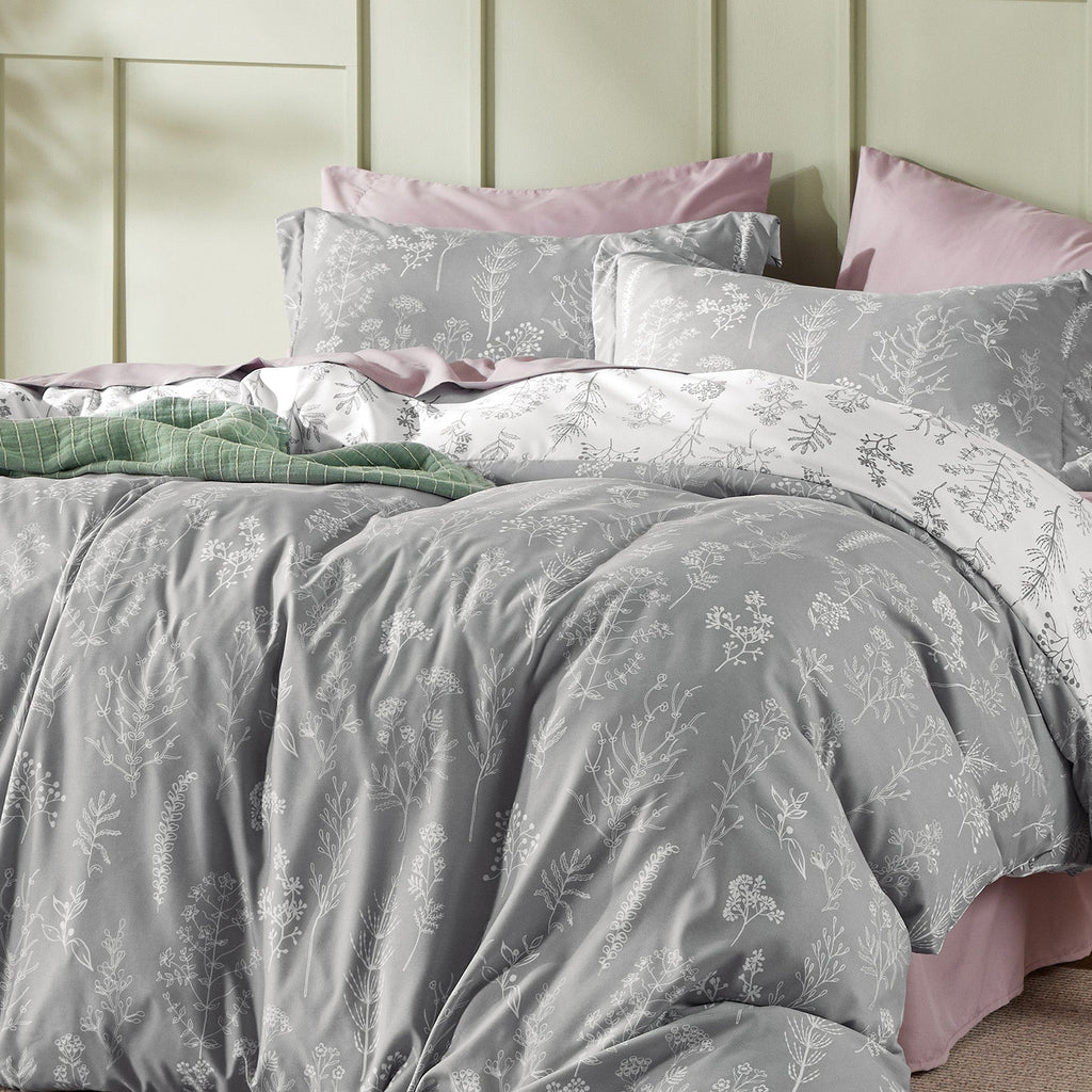 Duvet Cover Set, Reversible Floral Print, Breathable Construction for Bedroom Bedding Refresh and Everyday Comfort, 4 Sizes and 13 Colors image 65