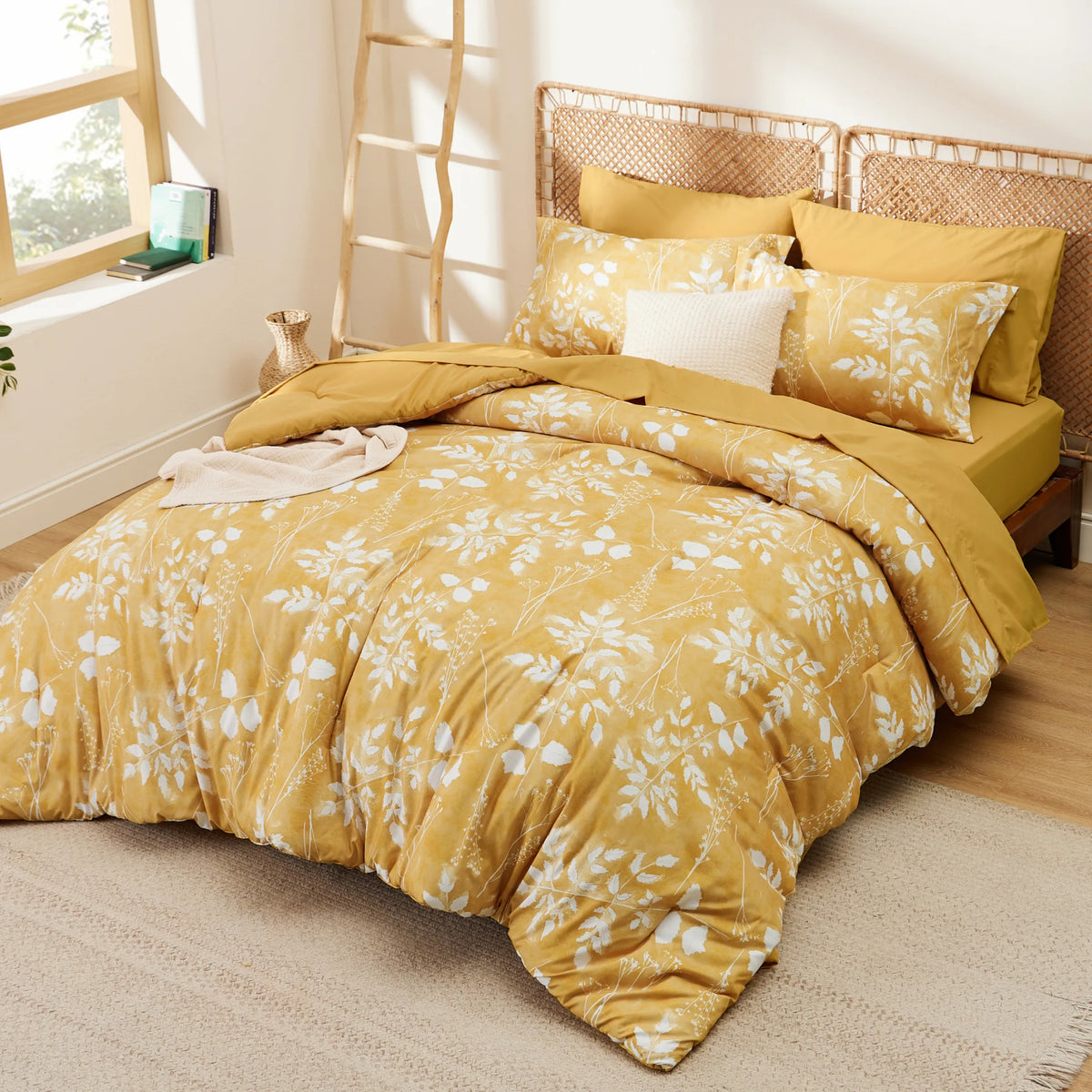 Bed Comforter, Elegant Floral Sets for Everyday Bedding and Comfortable Sleep, 4 Sizes and 15 Colors image 65