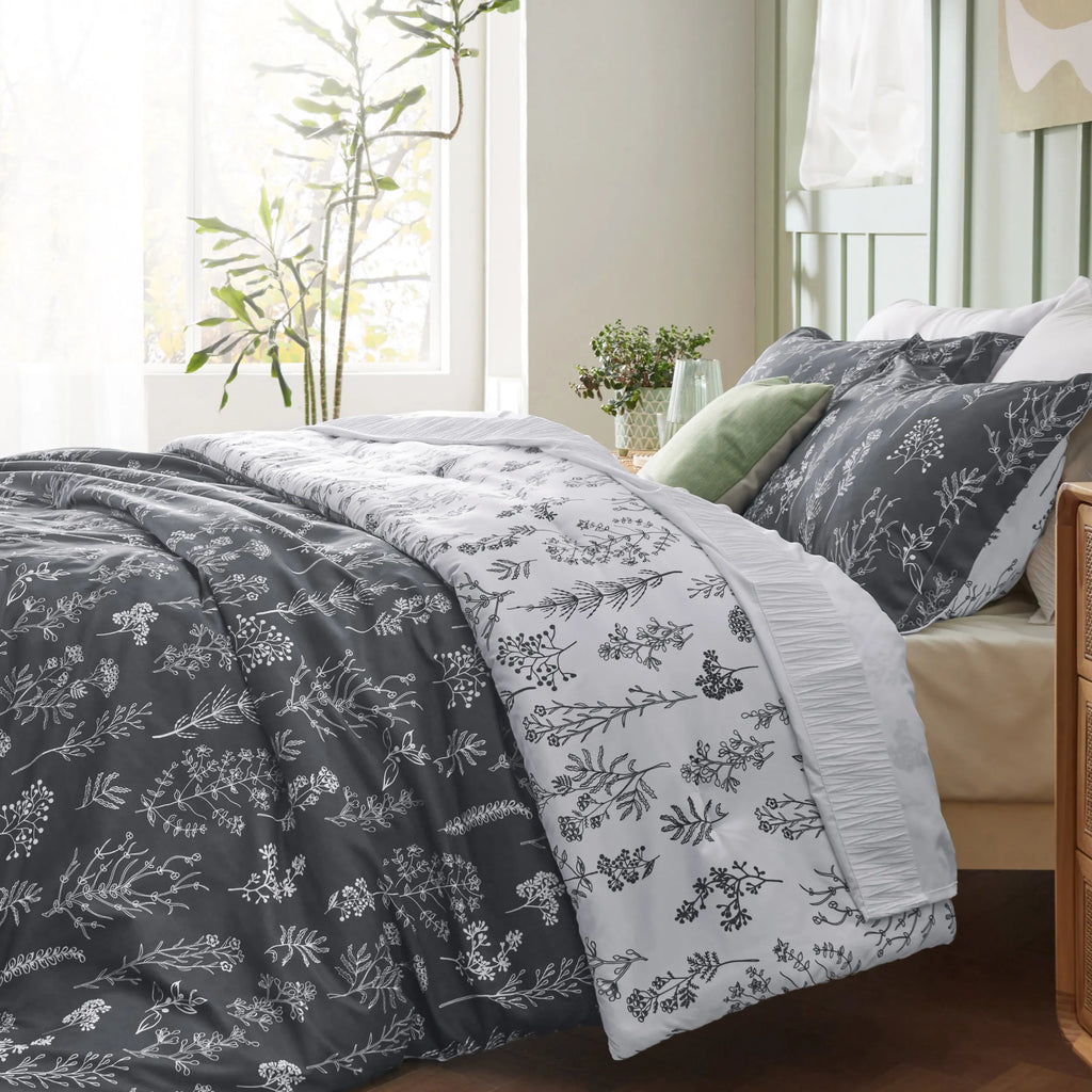 Down & Feather Comforter, Reversible Floral Print Set, Machine-Washable Care for Everyday Bedding and Comfortable Sleep image 66