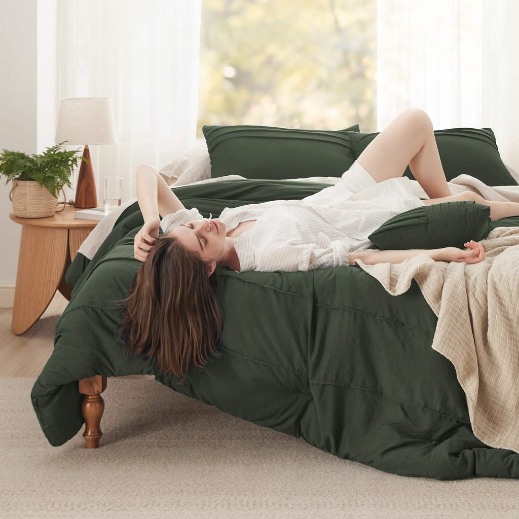 Bed Comforter, Pinch Pleat Set for Year-Round Bedroom Comfort and Restful Sleep, 5 Sizes and 19 Colors image 69