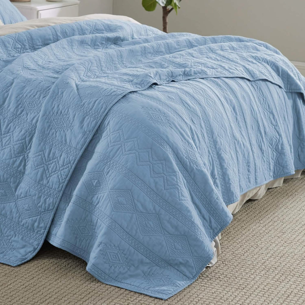 Cozy Throw Blanket, Voile Cotton Quilt Set, Lightweight Design, Breathable Construction for Sofas, Beds and Relaxing at Home image 70