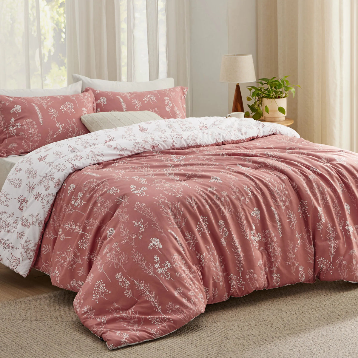 Down & Feather Comforter, Reversible Floral Print Set, Machine-Washable Care for Everyday Bedding and Comfortable Sleep image 71