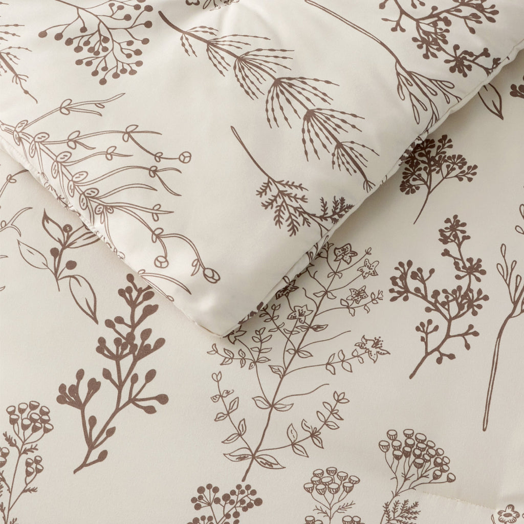 Down & Feather Comforter, Floral Set, Machine-Washable Care for Everyday Bedding and Comfortable Sleep, 7 Sizes and 13 Colors image 76