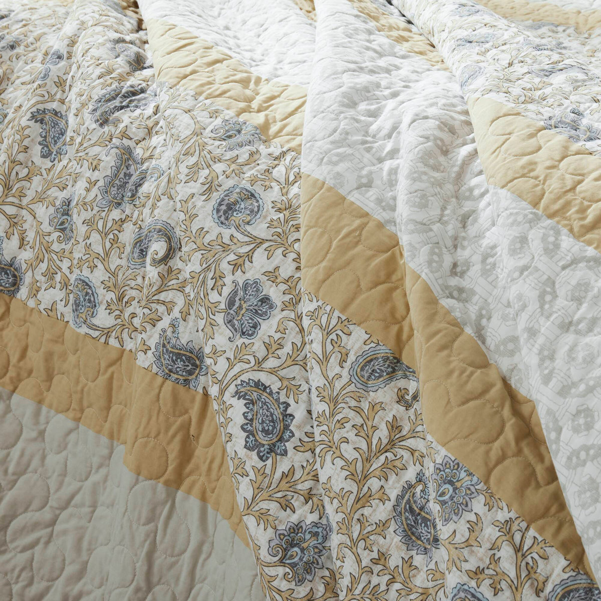 Cozy Throw Blanket, Dawn 6 Piece Cotton Percale Quilt Set, Machine-Washable Care for Sofas, Beds and Relaxing at Home, 2 Sizes and 5 Colors image 76