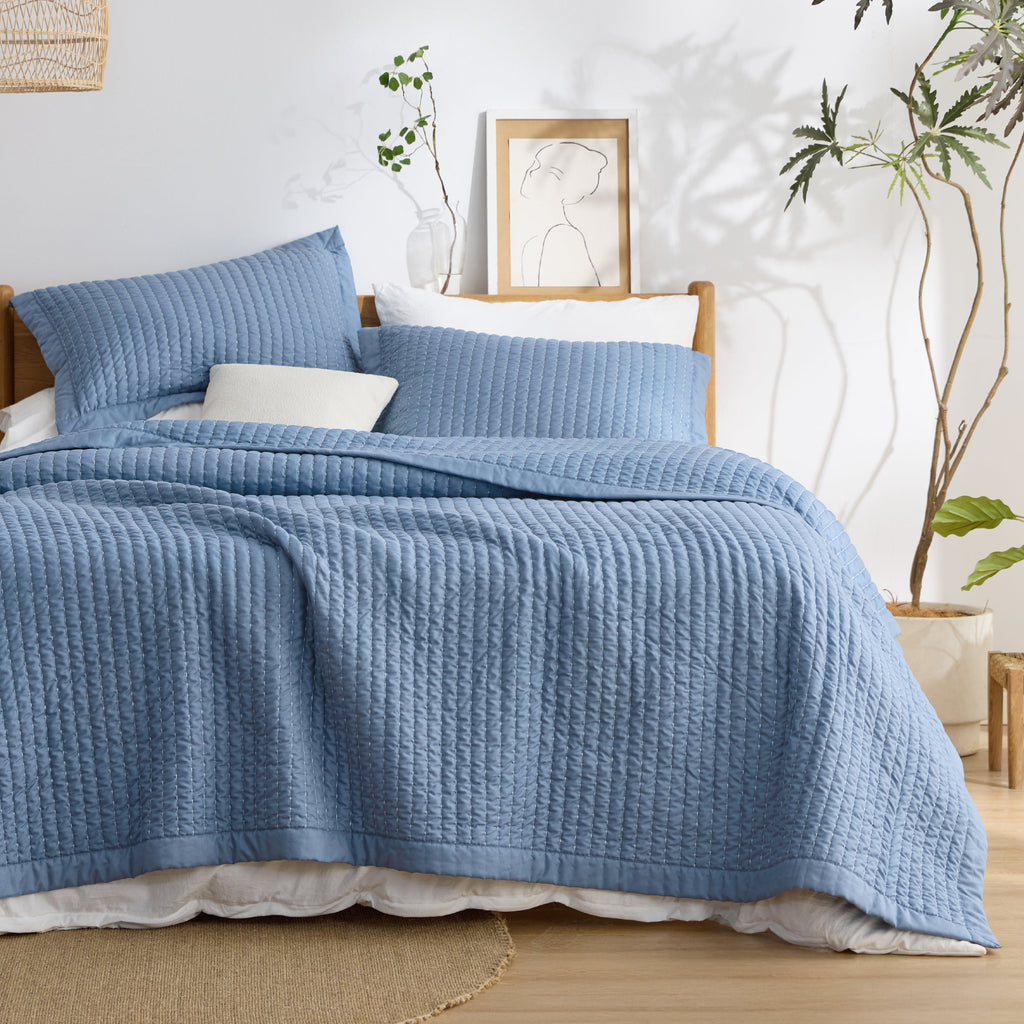 Cozy Throw Blanket, Corduroy Pattern Quilt Set, Breathable Construction for Living Rooms, Bedrooms and Everyday Lounging image 76
