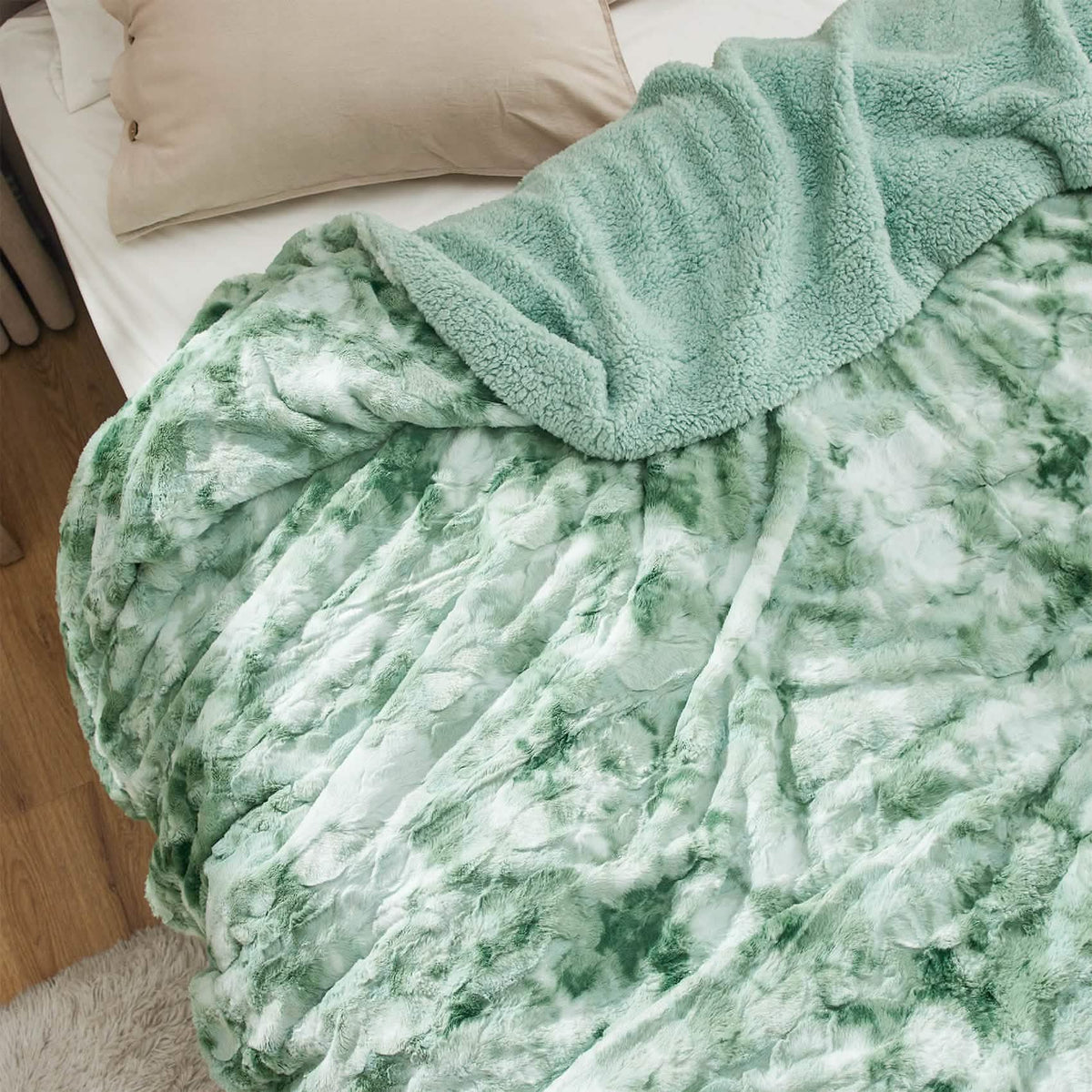 Cozy Throw Blanket, Faux Fur Sherpa Fleece for Sofas, Beds and Relaxing at Home, 4 Sizes and 10 Colors image 76