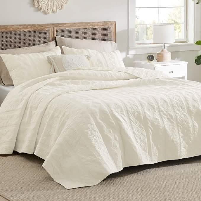 Cozy Throw Blanket, Voile Cotton Quilt Set, Lightweight Design, Breathable Construction for Sofas, Beds and Relaxing at Home image 76