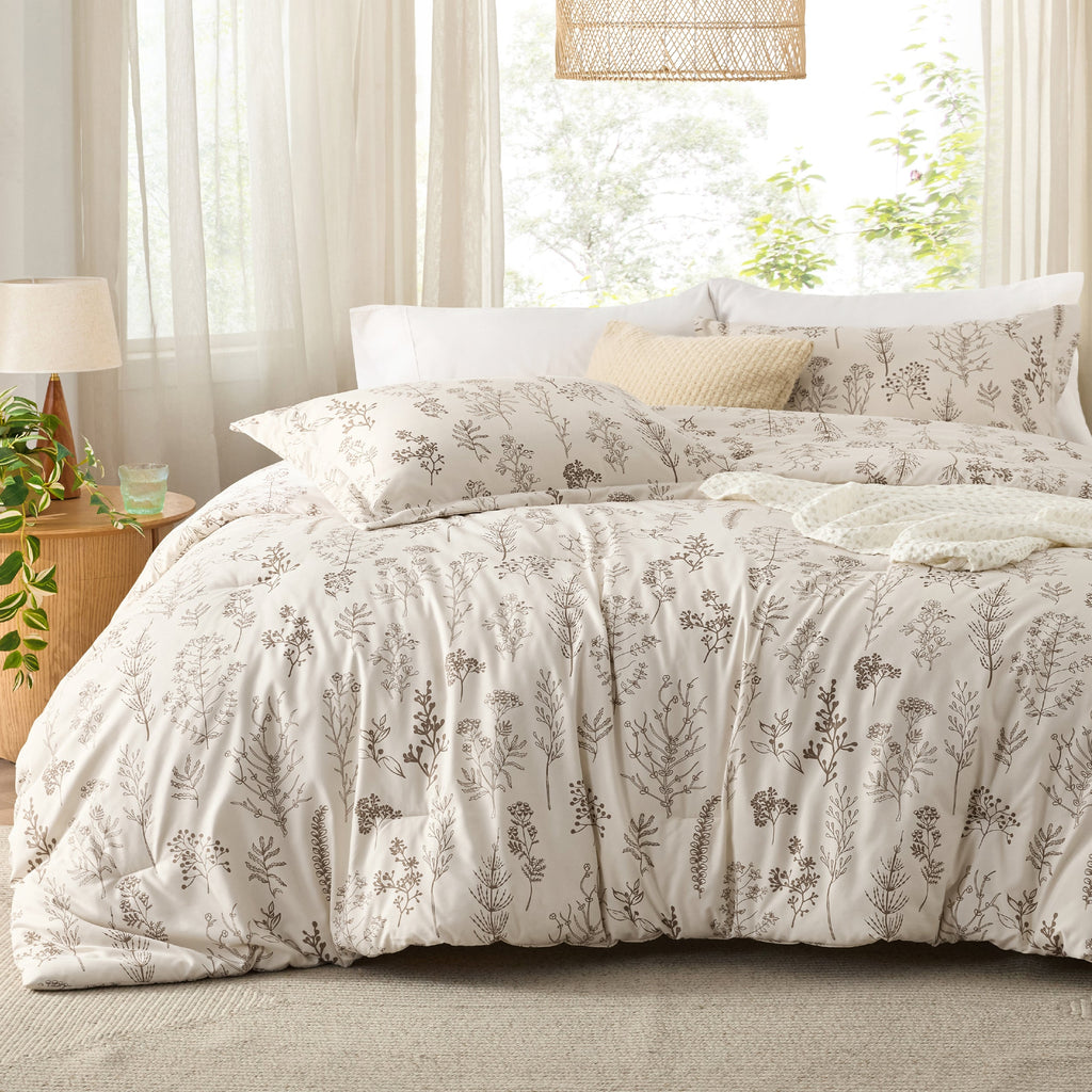 Down & Feather Comforter, Floral Set, Machine-Washable Care for Everyday Bedding and Comfortable Sleep, 7 Sizes and 13 Colors image 78