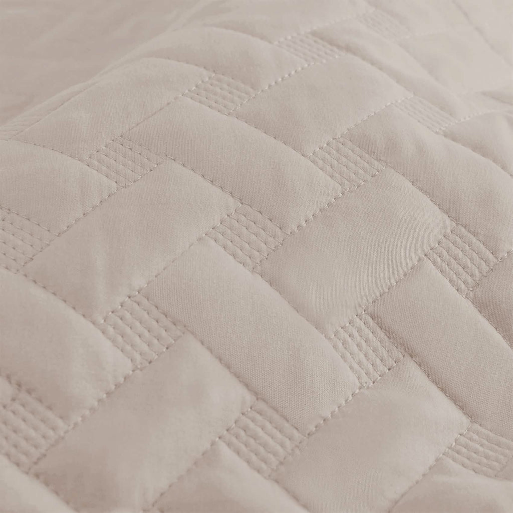 Cozy Throw Blanket, Basket weave Quilt Set, Lightweight Design for Living Rooms, Bedrooms and Everyday Lounging, 6 Sizes and 17 Colors image 81