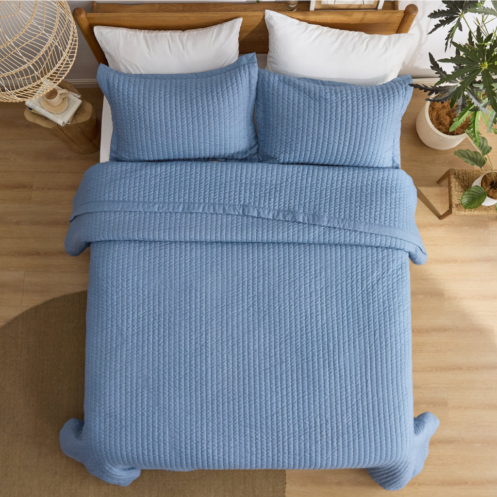 Cozy Throw Blanket, Corduroy Pattern Quilt Set, Breathable Construction for Living Rooms, Bedrooms and Everyday Lounging image 81