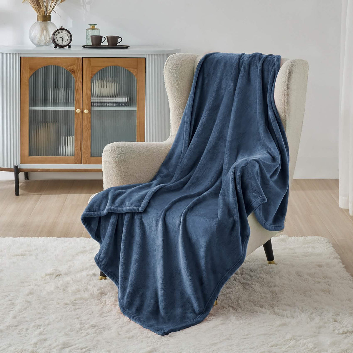 Cozy Throw Blanket, Flannel Fleece 300gsm, Lightweight Design for Living Rooms, Bedrooms and Everyday Lounging, 4 Sizes and 29 Colors image 81