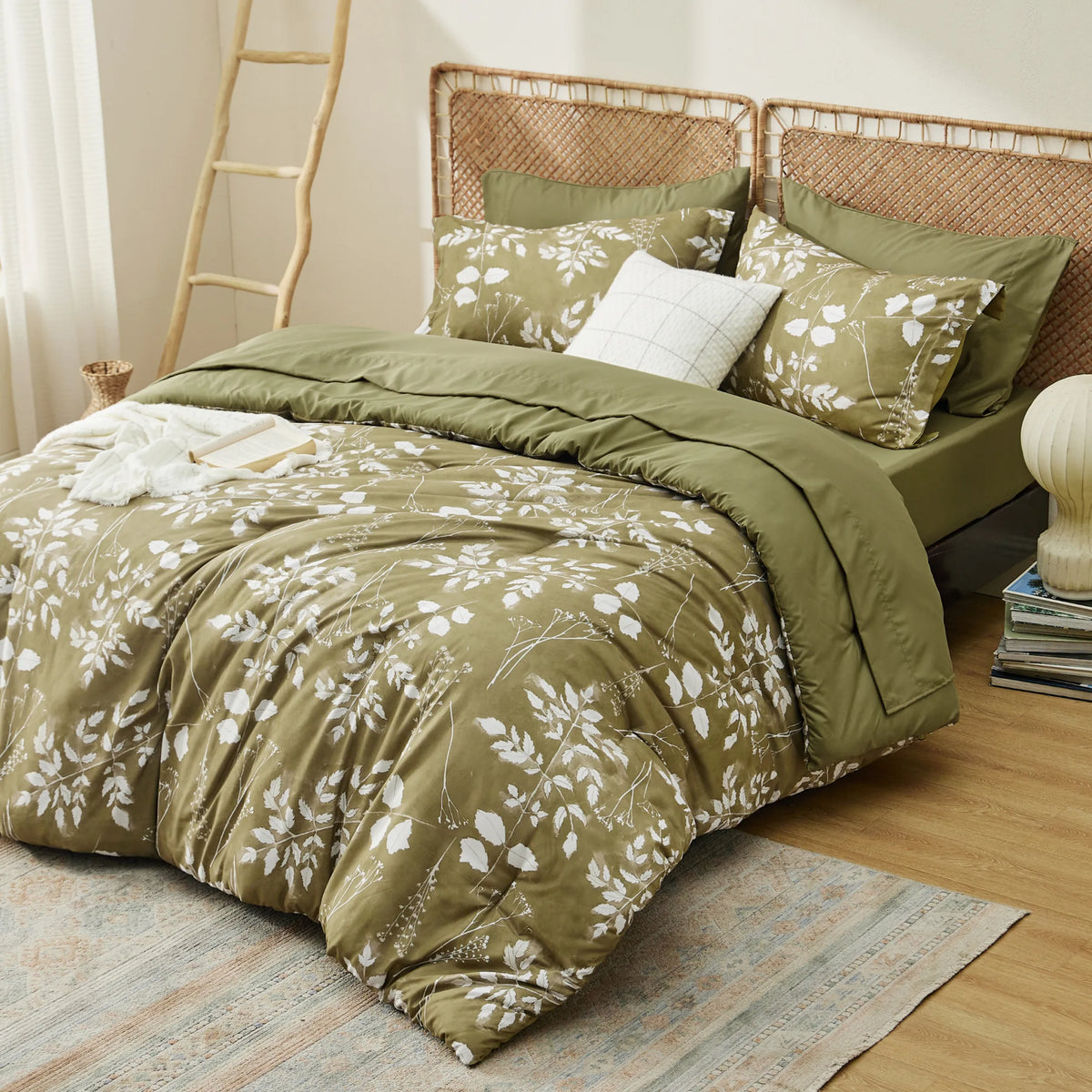 Bed Comforter, Elegant Floral Sets for Everyday Bedding and Comfortable Sleep, 4 Sizes and 15 Colors image 84