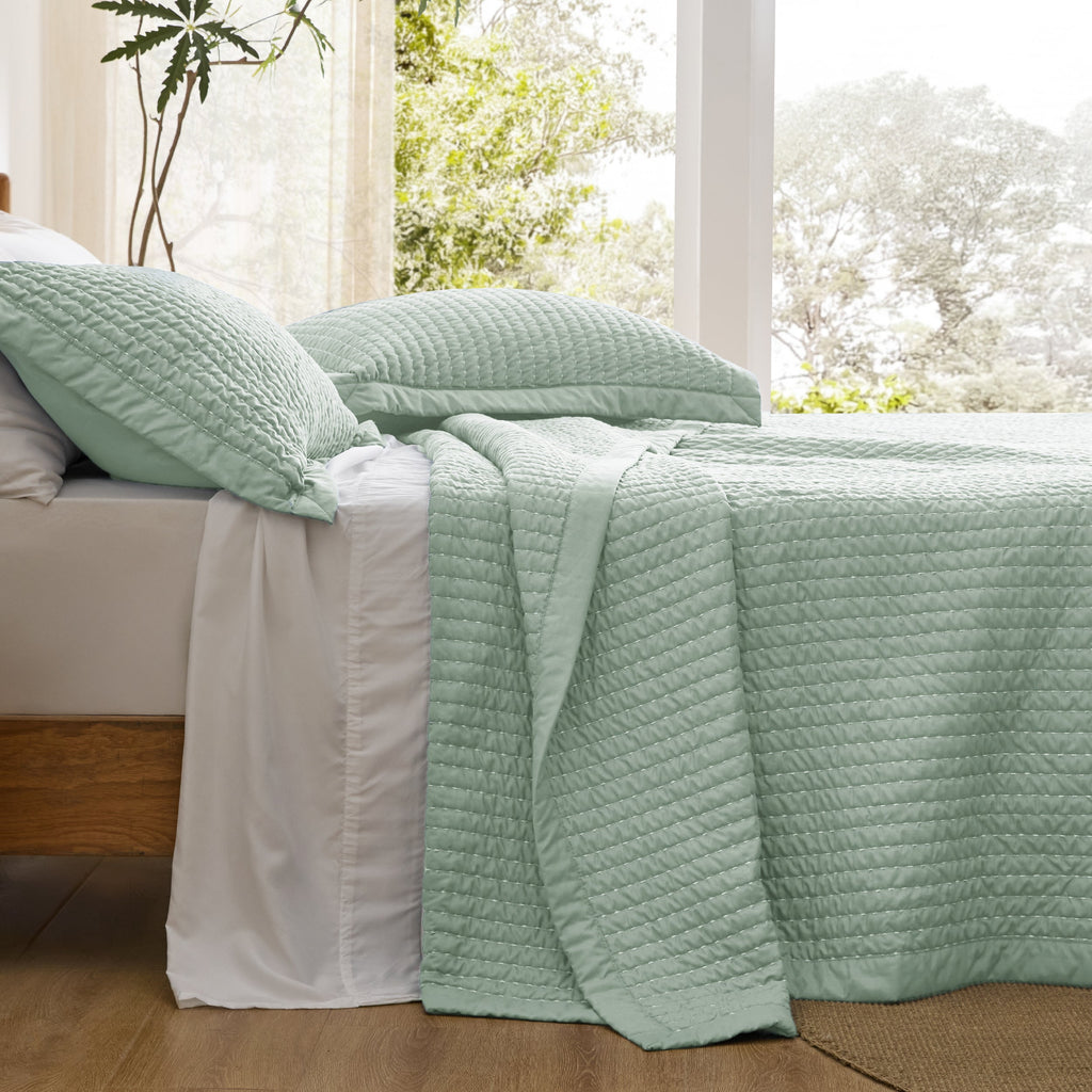 Cozy Throw Blanket, Corduroy Pattern Quilt Set, Breathable Construction for Living Rooms, Bedrooms and Everyday Lounging image 86