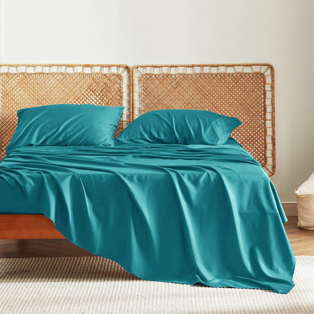 Bed Sheet Set, Rayon Derived from Bamboo, Cooling Comfort, Breathable Construction for Everyday Bedroom Comfort and Guest Rooms image 87
